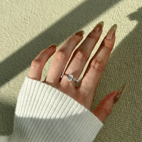 Luxury 925 Sterling Silver Moissanite Ring For Women Emerald Cut Moissanite Solitaire Ring D Color Wedding Engagement Finger Jewelry