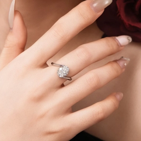 Luxury Oval Cut Moissanite Ring 925 Sterling Silver Bypass Twisted Band Promise Engagement Ring For Women Jewelry Gift