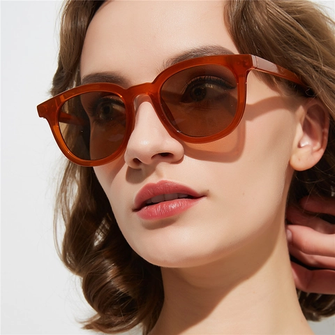 Occhiali da Sole Cat Eye Retro alla Moda per Uomo Donna Protezione UV400 Montatura in Policarbonato Lenti Colorate Streetwear Elegante Tendenza All'aperto
