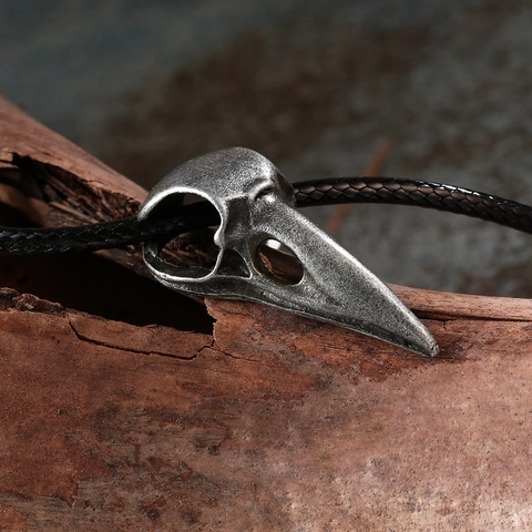 Collana con Ciondolo a Teschio di Corvo Punk Gotico Gioielli in Lega Retrò a Forma di Testa di Uccello per Festa di Halloween Uomo Donna
