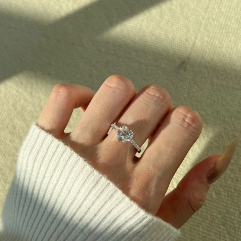 Anillo de Plata de Ley 925 Moissanita de Lujo Forma de Corazón Dos Quilates Color D VVS1 Anillo de Compromiso para Mujer Regalo de Boda