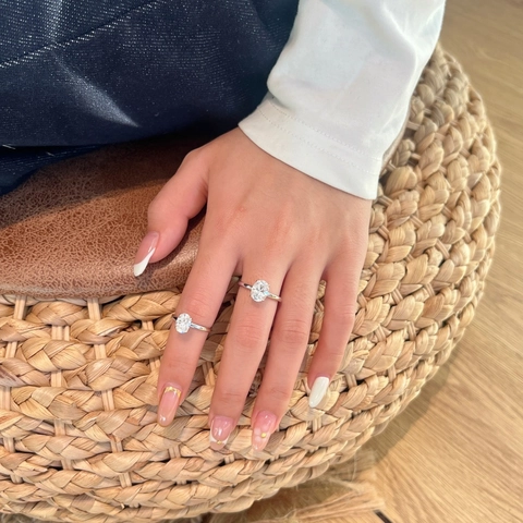 Luxury 925 Sterling Silver Moissanite Ring For Women Oval Cut Engagement Wedding Ring Four Claw Plated Elegant Fashion Jewelry