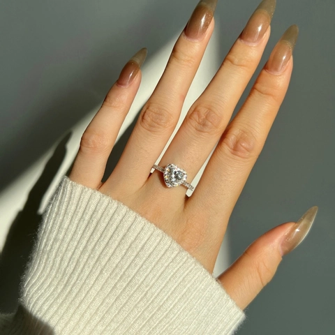 S925 Sterling Silver Moissanite Heart Ring For Women Elegant Halo Engagement Wedding Band Luxurious Finger Jewelry Gift