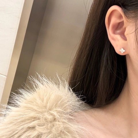French S925 Sterling Silver Flower Stud Earrings For Women Romantic Small Petal Design With 5A Zirconia Light Luxury Jewelry