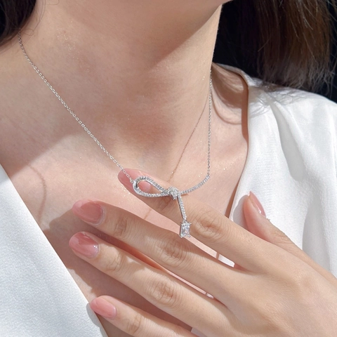Collana con Ciondolo a Fiocco in Argento Sterling 925 per Donna Elegante Gioielli con Pietra Quadrata in Zirconia Taglio Smeraldo