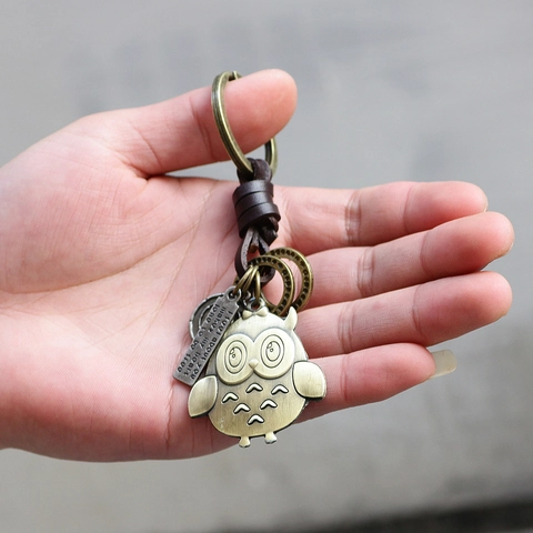 Vintage Owl Keychain Antique Bronze Metal Alloy Keyring With Hand Woven Leather Rope Owl Pendant Birthday Gift For Unisex