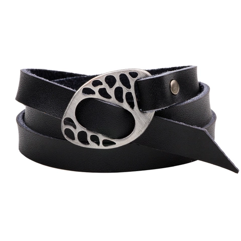 Retro Legierung Hohl Anhänger Mehrlagige Wicklung Echtes Leder Armband Unisex Bohemian Mode Handgelenkschmuck Pendeln Geschenk