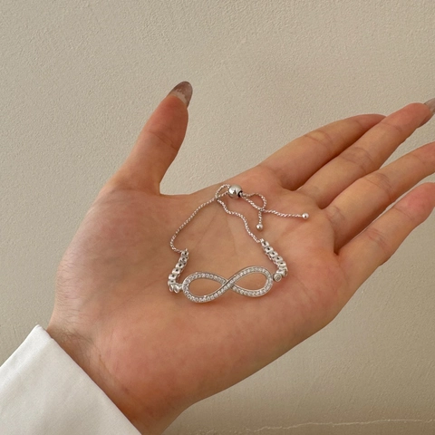 Bracciale Infinito in Argento Sterling 925 per Donna Design Mobius Catena Veneziana Regolabile Con Pavé di Zirconia Gioielli