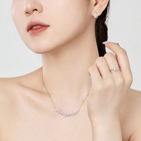 925 Sterling Silver Snowflake Flower Jewelry Set Zirconia Inlaid Necklace Stud Earrings Adjustable Ring For Women Fashion Accessories