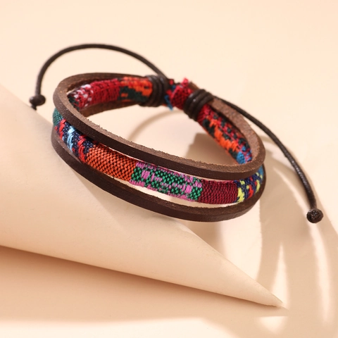 Bracciale Vintage Multistrato in Pelle di Vacchetta per Uomo Donna Intrecciato Bohemien Motivo Geometrico Etnico Braccialetto Regolabile Gioielli