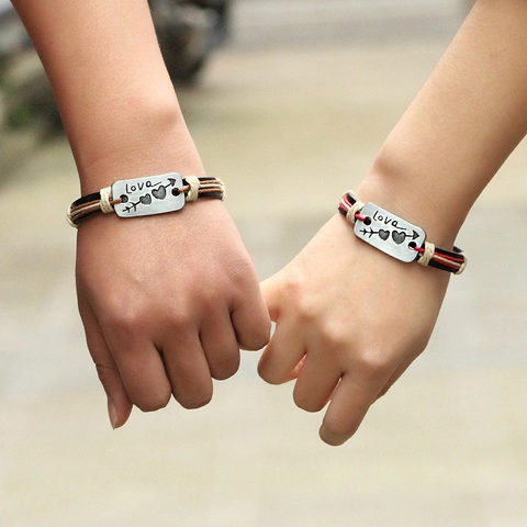 Vintage Geflochtenes Leder Pärchen Armband Legierung Liebe Herz Pfeil Platte Graviert Verstellbar Hand Schmuck Geschenk Valentinstag