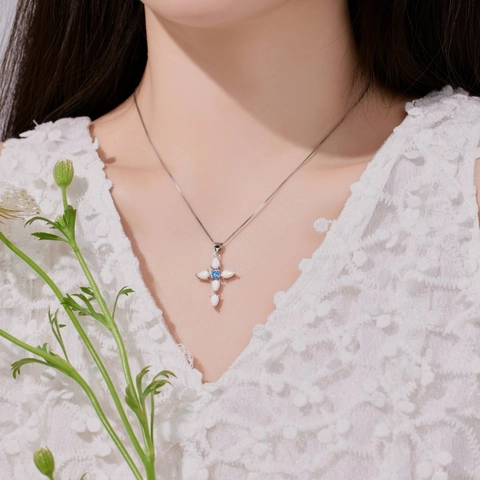 Collar de Cruz de Plata de Ley S925 para Mujer Colgante de Ópalo Sintético Azul Blanco Circonia Cadena de Clavícula Joyería