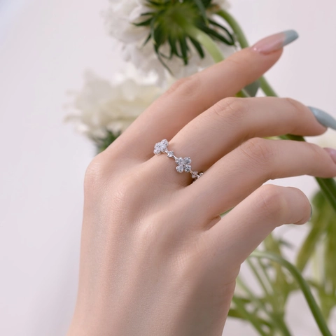 S925 Sterling Silver Clover Ring For Women Elegant Micro Inlaid Zirconia Flower Finger Ring Fashion Jewelry Wedding Party Accessories