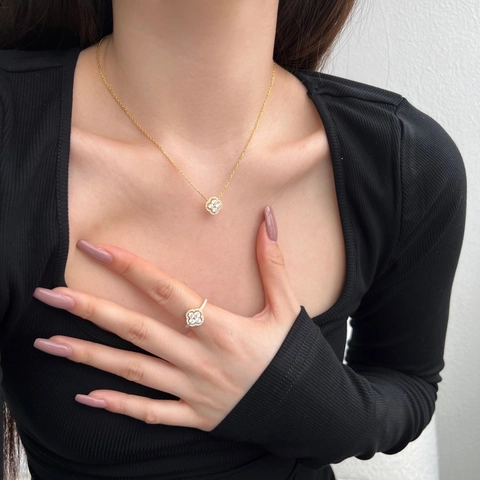 Collana con Pendente a Quadrifoglio in Argento Sterling S925 per Donna Collana Girocollo Geometrica con Zirconia Intarsiata Gioielli Regalo