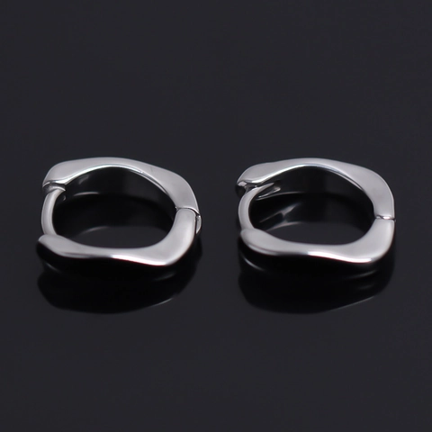 Orecchini a Cerchio Ondulati Irregolari in Acciaio Inossidabile Unisex Smalto Nero Minimalisti Huggie per Uomo Donna Gioielli Punk