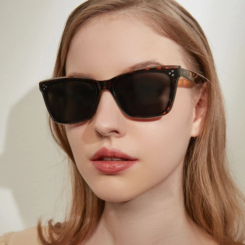 Gafas de Sol Cuadradas Vintage para Mujer Hombre Moda Remaches Decoración Retro Montura Pequeña Gafas de Sol UV400 PC AC Marco Leopardo Carey Gafas