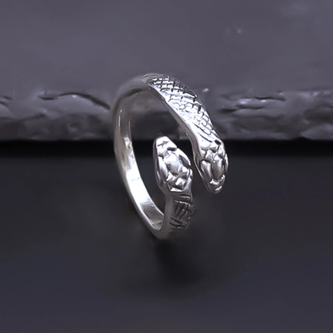 Vintage Punk Double Head Snake Open Ring For Men Women Adjustable Alloy Silver Color Snake Scale Texture Jewelry Finger Ring