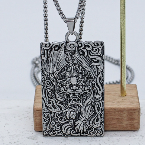 Collana con Pendente Quadrato Totem Creatura Mitica Stile Cinese Vintage Lega Rilievo Galvanico Gioielli Unisex Catena