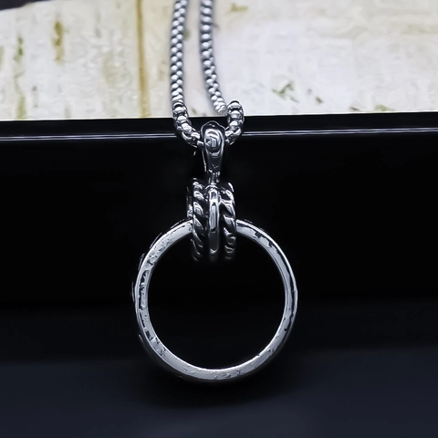 Collar de Pendiente de Doble Anillo de Aleación Minimalista para Hombre Diseño Vintage de Runas Martilladas Estilo Industrial Retro Plata