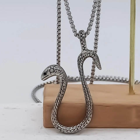 Vintage Legering Slang Hanger Halsketting Punk Stijl Streetwear Sieraden Voor Mannen Vrouwen Zilveren Python Halsketting
