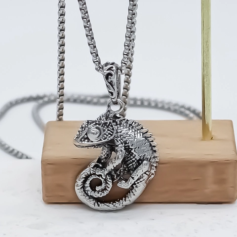 Vintage Punk Chameleon Pendant Necklace For Men Women Unisex Alloy Animal Lizard Shape Box Chain Hip Hop Street Jewelry