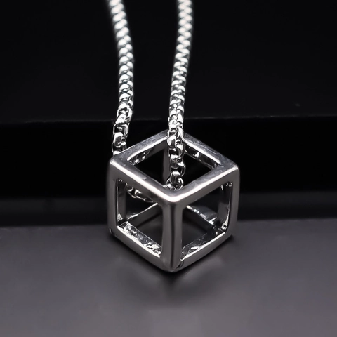 Vintage Geometric 3D Hollow Cube Pendant Necklace For Unisex Silver Color Alloy Box Chain Minimalist Couples Jewelry Gift
