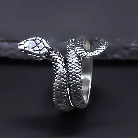 Vintage Punk Snake Wrap Ring Alloy Antique Silver Cobra Ring For Men Women Gothic Animal Jewelry Adjustable Statement Ring