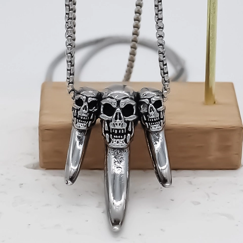 Herren Punk Gothik Dreifach Totenkopfklaue Anhänger Halskette Legierung Silberton Hip Hop Streetwear Stacheln Schmuck Geschenk