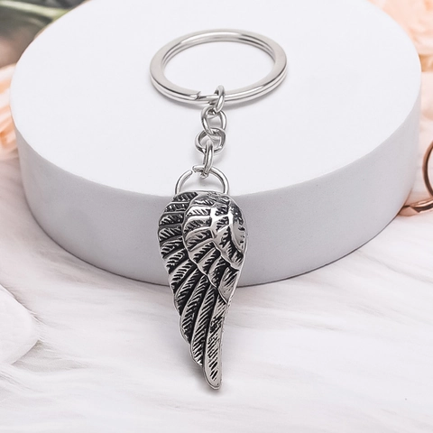 Porte-clés Aile d'Ange en Alliage Argent Antique Vintage Texture Plume Style Hip Hop pour Hommes Femmes Accessoires