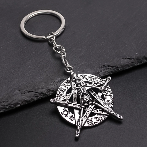 Llavero de Aleación Gothic Punk Esqueleto Pentagrama Plata Antigua Símbolos Místicos Colgante de Anillo de Metal para Hombres Mujeres