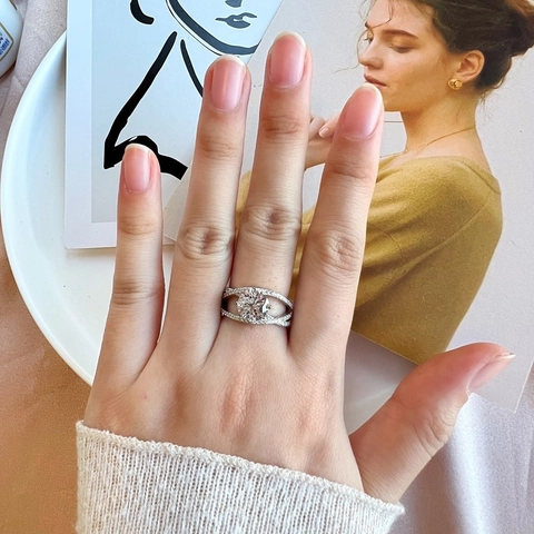 Elegant S925 Sterling Silver Intertwined Wedding Ring For Women Round Zirconia Sparkly Engagement Ring Fine Jewelry