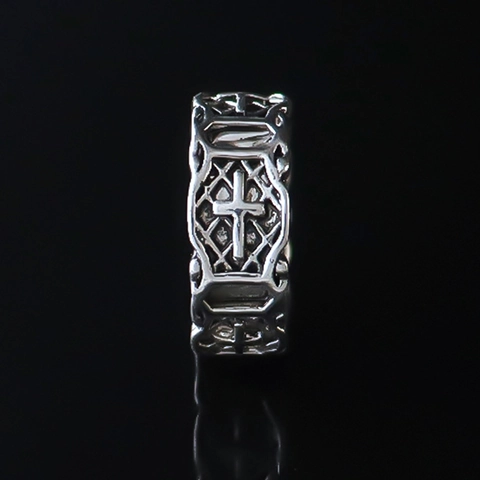 Retro Punk Alloy Cross Ring For Men Gothic Hip Hop Silver Carved Band Ring Vintage Religious Relief Jewelry Accessory