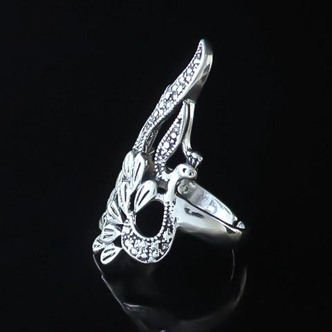 Vintage Alloy Peacock Hollow Adjustable Open Ring For Women Retro Distressed Animal Feather Design Rhinestone Jewelry