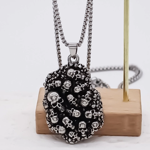 Collar Con Colgante De Calavera Gótica De Acero Inoxidable Calaveras Apiladas Estilo Punk Oscuro Vintage Para Hombre