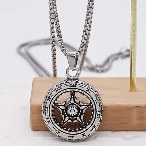 Collana con Ciondolo a Stella Pentagramma Cavo Vintage Collana in Lega Retrò Placcata Argento Punk Hip Hop Street Style Unisex Gioielli di Moda