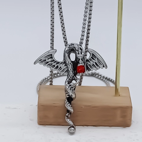 Gothic Gevleugelde Draak Kruiszwaard Hanger Halsketting Vintage Punk Legering Strass Ingelegd Statement Sieraden Cadeau Voor Mannen Vrouwen