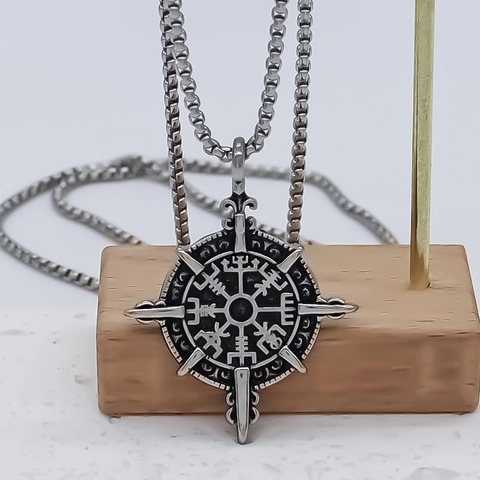 Collar con Colgante de Brújula Vikinga Retro Runa Nórdica de Aleación de Metal Cadena de Suéter Bagua para Hombre Mujer Plata