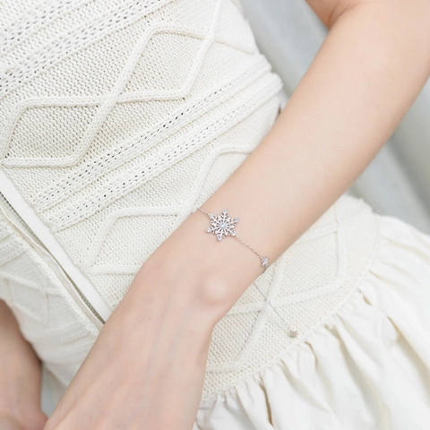 925 Sterlingsilber Schneeflocke Armband Für Damen Blauer Spinell Weißer Zirkonia Eingelegt Verstellbarer Winter Schmuck