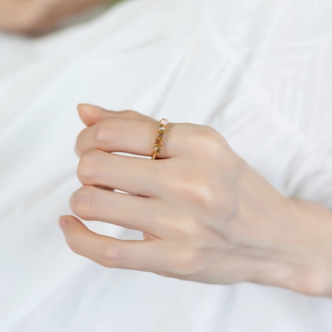 S925 Sterlingsilber 9K Vergoldet Regenbogen Synthetischer Rosenquarz Offener Ring Für Damen Verstellbarer Dreieckiger Edelstein Schmuck