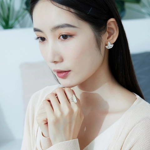 Anillo Abierto de Plata de Ley S925 para Mujer Estilo Japonés Minimalista de Varias Capas Gota Concha Ágata Musgo Anello Ajustable