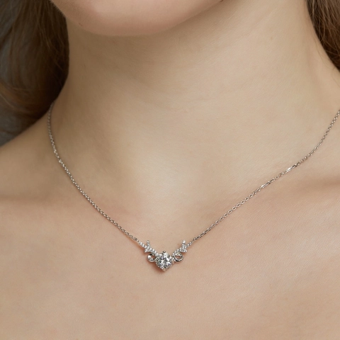 Collar con Colgante de Ciervo de Plata de Ley 925 Moissanita para Mujer Cadena de Clavícula de Cuerno de Ciervo Elegante Joyería
