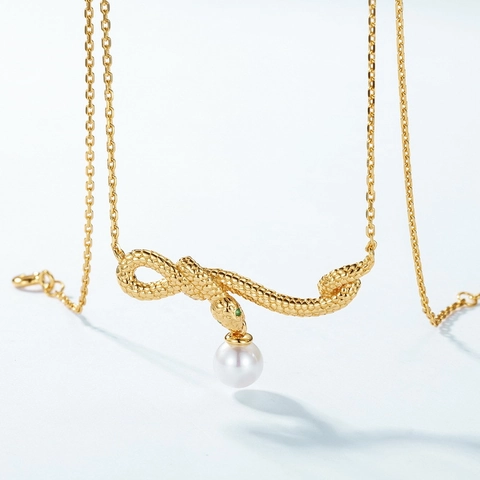 925 Sterling Silver Snake Pendant Necklace With Freshwater Pearl Green Rhinestone Eyes Fashion Gold Plated Women Jewelry