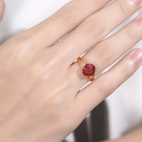 Luxury 925 Sterling Silver Red Corundum Ring For Women 10K Gold Plated Geometric Inlaid Finger Ring Fashion Jewelry Gift