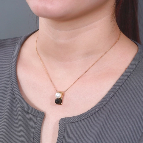 Collar con Colgante de Plata de Ley 925 Ágata Negra Concha Blanca Moda Minimalista Chapado en Oro Joyería Geométrica Mujer