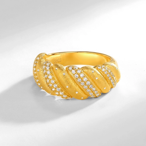 Vintage 925 Sterlingsilber Vergoldet Croissant Twist Ring Für Damen Mit Zirkonia Eingelegt Gebürstete Textur Luxus Schmuck Geschenk