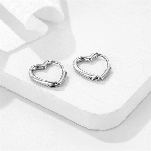 Minimalistische Roestvrij Stalen Hartvormige Creolen Voor Dames Heren Eenvoudige Liefde Hart Clicker Oorbellen Mode Sieraden