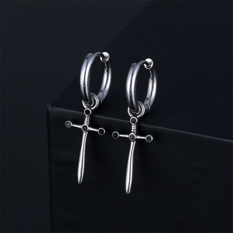 Boucle d'Oreille Créole avec Pendentif Épée en Acier Inoxydable Hip Hop Punk Pièce Unique avec Strass Noir pour Hommes Femmes