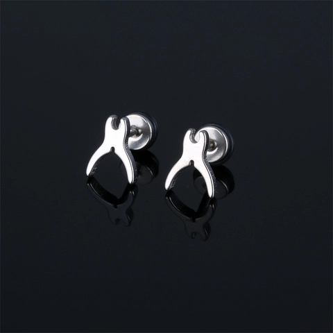 Punk Roestvrij Staal Tang Vorm Oorknopjes Voor Heren Dames Industrieel Gereedschap Stijl Zilveren Kleur Creatieve Sieraden