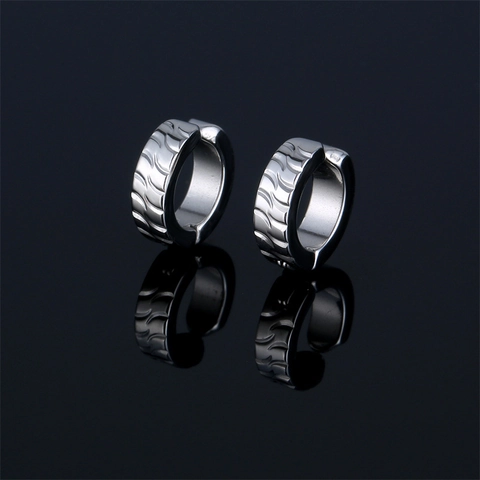 Orecchini a Cerchio in Acciaio Inossidabile 316 Texture a Onde per Uomo Donna Clip per Orecchio Senza Piercing Stile Vintage Punk Gioielli Unisex