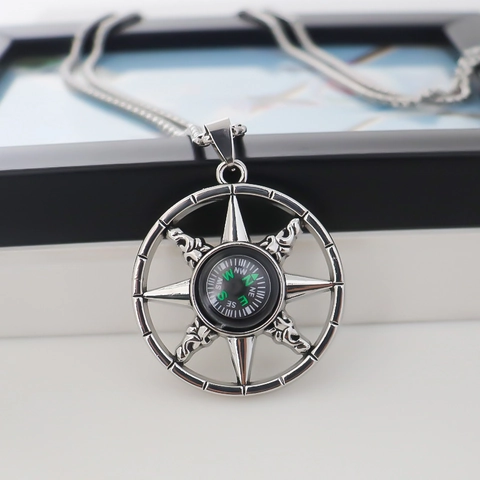 Collier Pendentif Boussole en Alliage Rétro pour Hommes Femmes Porte-bonheur Fonctionnel Étoile Céleste Longue Chaîne de Pull Bijoux de Mode